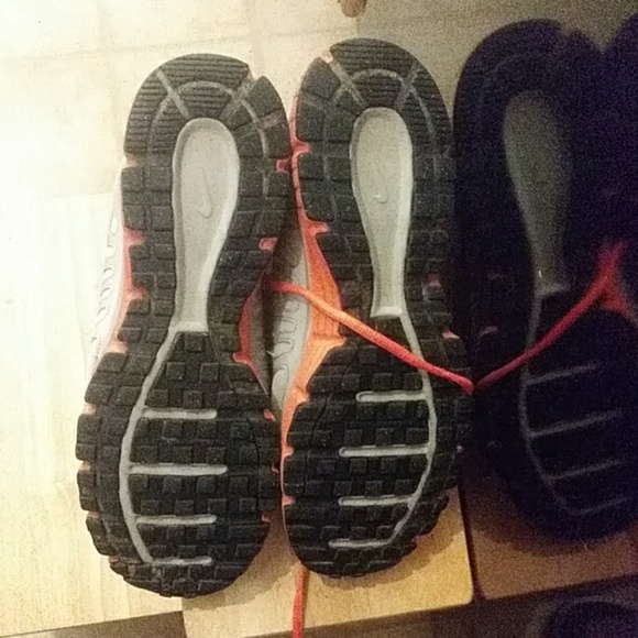 Nike Men's Inspire Dual Fussion Athletic - Picture 3 of 3